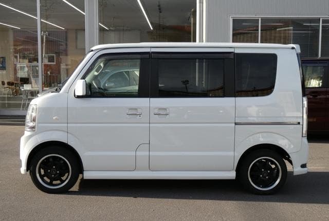 2011 Suzuki Every JDM car for sale — photo 5 of 25