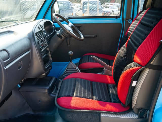 1997 Daihatsu Hijet JDM car for sale — photo 12 of 14