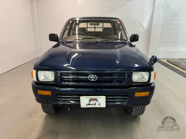 1993 Toyota Hilux JDM car for sale — photo 7 of 25