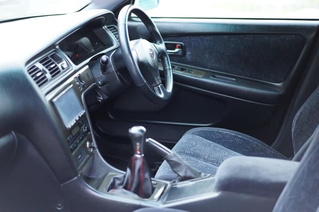 1999 Toyota Chaser JDM car for sale — photo 17 of 24