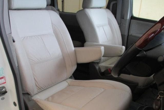 2002 Nissan Elgrand JDM car for sale — photo 14 of 21