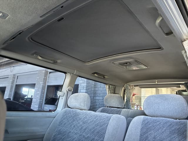 1997 Toyota Regius JDM car for sale — photo 5 of 14