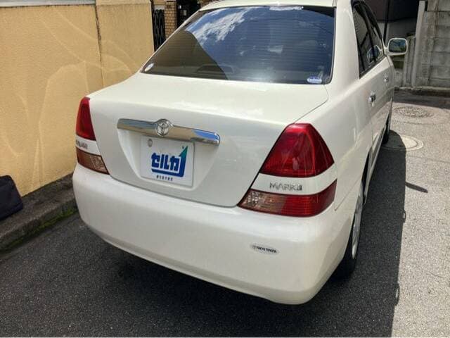 2001 Toyota Mark II JDM car for sale — photo 13 of 18