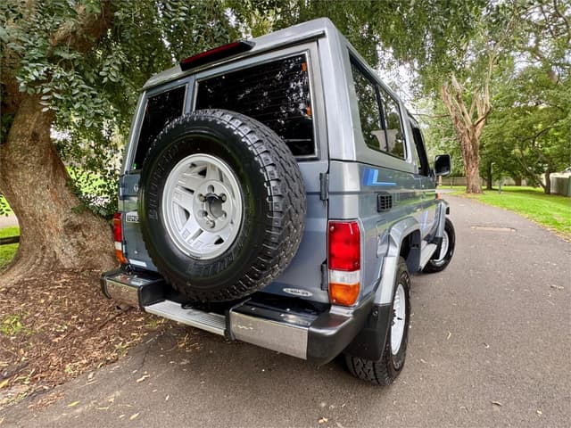 1999 Toyota Land Cruiser JDM car for sale — photo 25 of 25