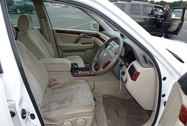 2001 Toyota Crown JDM car for sale — photo 25 of 25