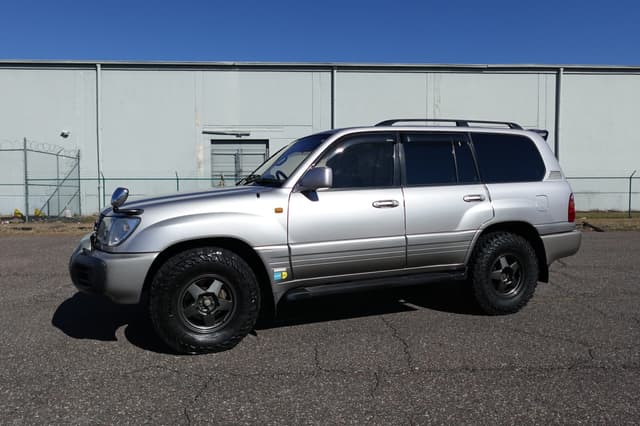1998 Toyota Land Cruiser JDM car for sale — photo 13 of 21