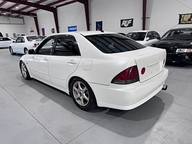 1999 Toyota Altezza JDM car for sale — photo 3 of 25