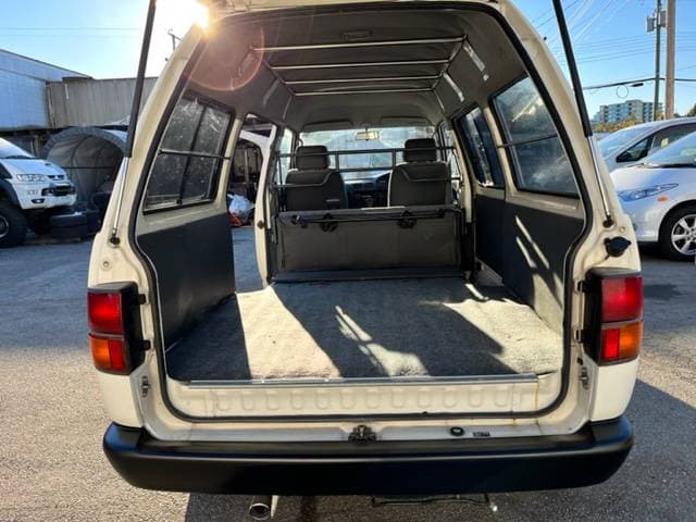 1998 Toyota Townace JDM car for sale — photo 6 of 8