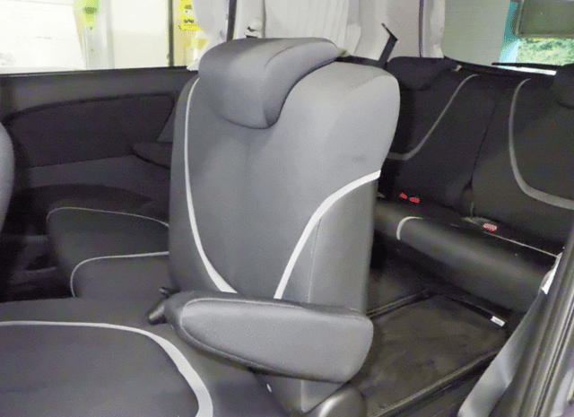 2009 Mazda Biante JDM car for sale — photo 7 of 7