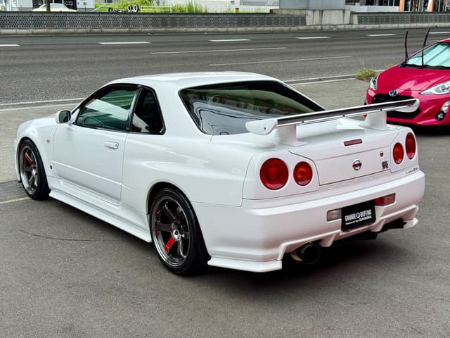 2001 Nissan Skyline JDM car for sale — photo 17 of 25