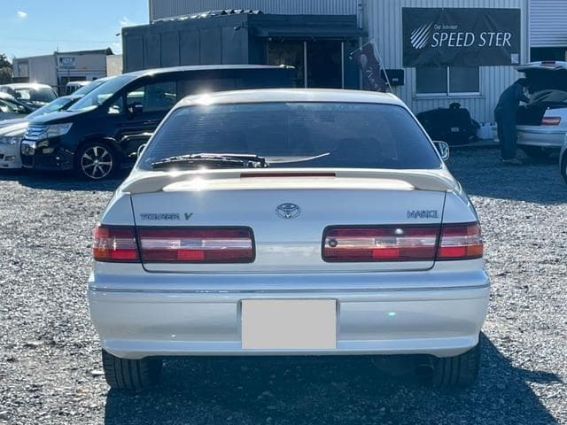 1998 Toyota Mark II JDM car for sale — photo 8 of 25