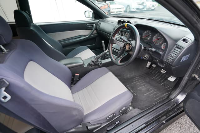 1998 Nissan Skyline JDM car for sale — photo 5 of 25