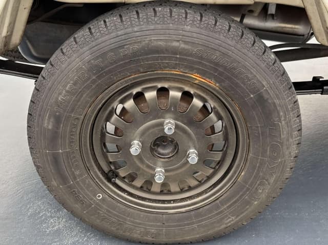 1998 Mitsubishi Minicab JDM car for sale — photo 14 of 24