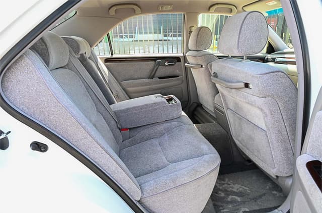 2000 Toyota Crown JDM car for sale — photo 16 of 24