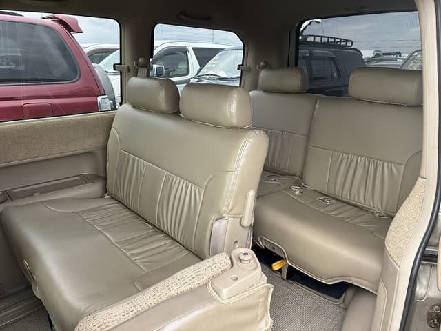 2001 Honda Stepwagon JDM car for sale — photo 5 of 7