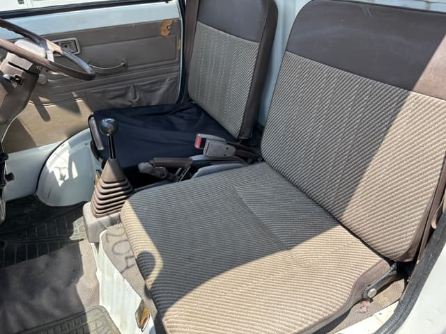 1992 Daihatsu Hijet JDM car for sale — photo 17 of 25