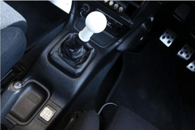 1992 Mitsubishi Lancer JDM car for sale — photo 13 of 17