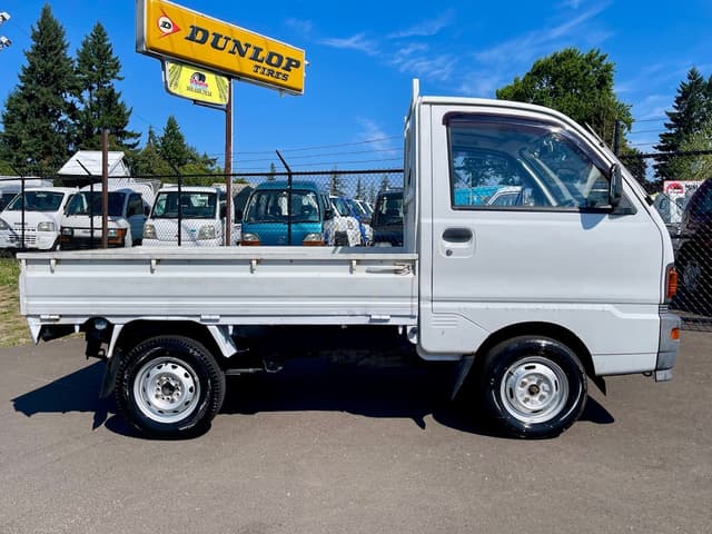 1994 Mitsubishi Minicab JDM car for sale — photo 9 of 25