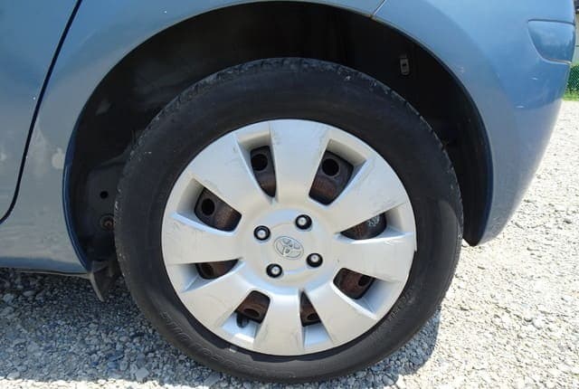 2008 Toyota Vitz JDM car for sale — photo 10 of 25