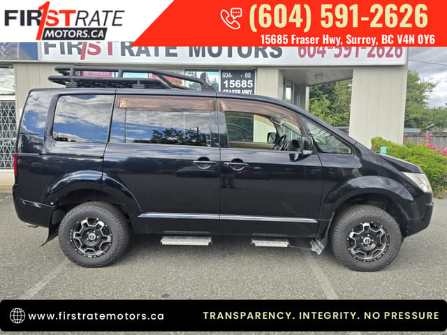 2007 Mitsubishi Delica JDM car for sale — photo 9 of 21