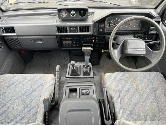 1996 Mitsubishi Delica JDM car for sale — photo 8 of 25