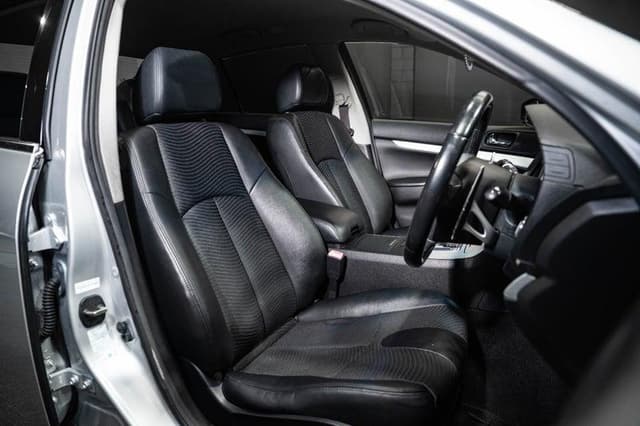2009 Nissan Skyline JDM car for sale — photo 17 of 20
