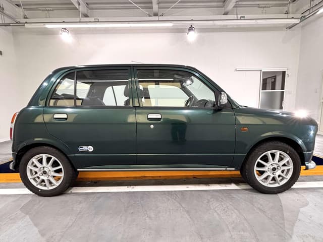 2001 Daihatsu Mira JDM car for sale — photo 6 of 25