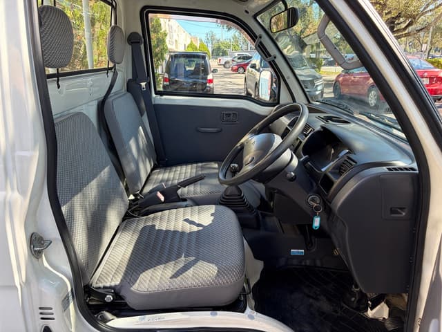 2000 Daihatsu Hijet JDM car for sale — photo 12 of 17