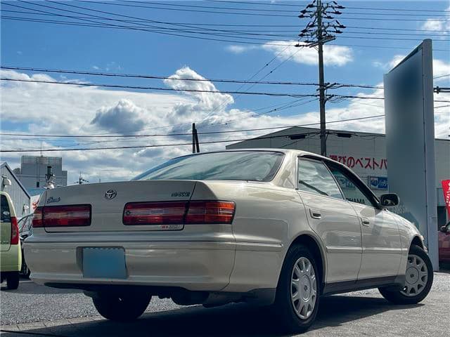 1996 Toyota Mark II JDM car for sale — photo 3 of 25
