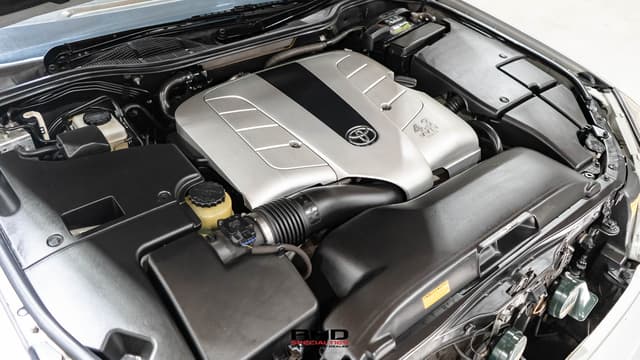 2001 Toyota Celsior JDM car for sale — photo 24 of 25