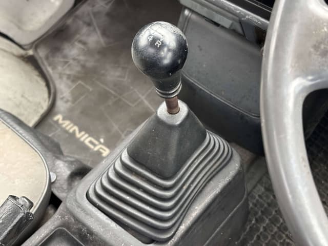 1991 Mitsubishi Minicab JDM car for sale — photo 12 of 25
