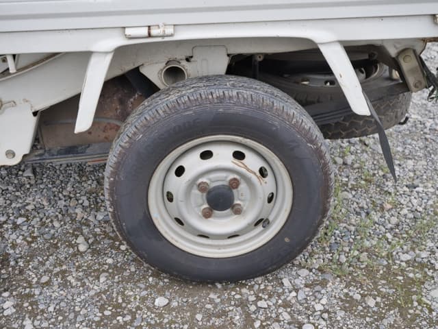 2002 Daihatsu Hijet JDM car for sale — photo 22 of 25