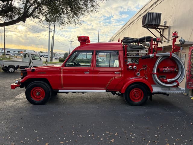 2001 Toyota Land Cruiser JDM car for sale — photo 4 of 18
