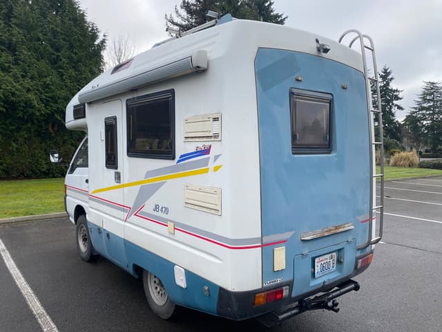 1995 Mitsubishi Delica JDM car for sale — photo 6 of 10