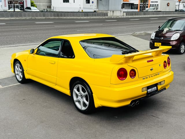 1998 Nissan Skyline JDM car for sale — photo 13 of 25