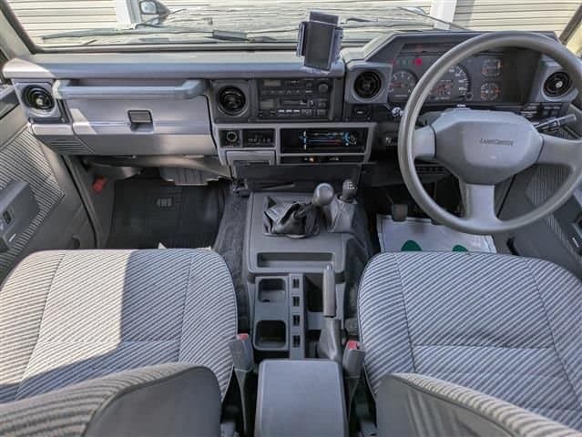 1992 Toyota Land Cruiser JDM car for sale — photo 11 of 25