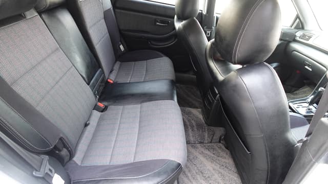 2000 Subaru Legacy JDM car for sale — photo 10 of 15