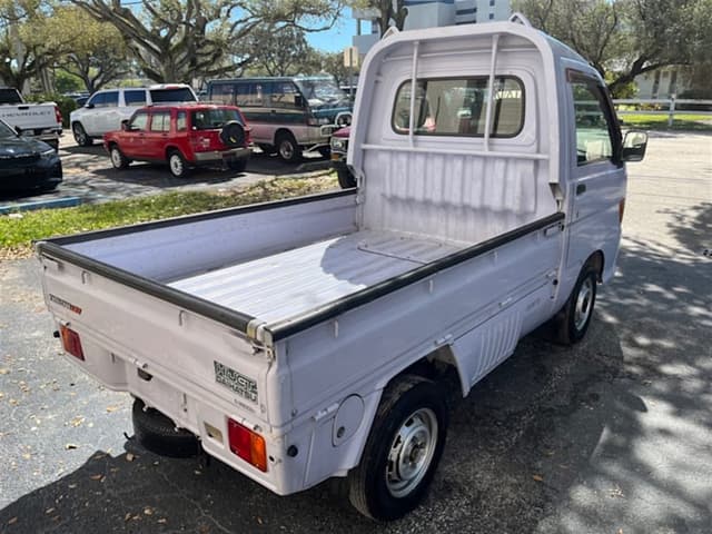 1997 Daihatsu Hijet JDM car for sale — photo 8 of 17