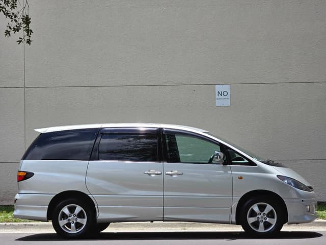 2000 Toyota Estima JDM car for sale — photo 3 of 25