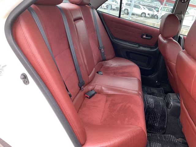 2001 Toyota Altezza JDM car for sale — photo 7 of 10