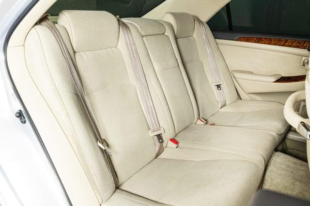 2007 Toyota Crown JDM car for sale — photo 19 of 20