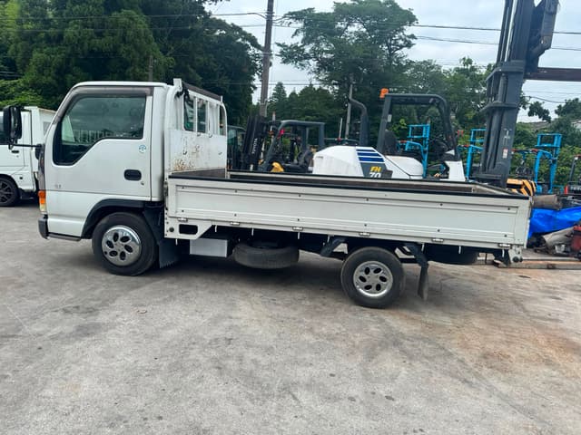 2000 Isuzu Elf JDM car for sale — photo 4 of 15
