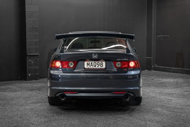2007 Honda Accord JDM car for sale — photo 8 of 12