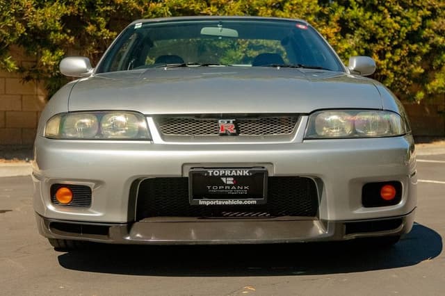 1996 Nissan Skyline JDM car for sale — photo 4 of 25