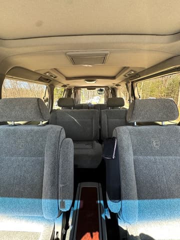 2000 Nissan Elgrand JDM car for sale — photo 21 of 25