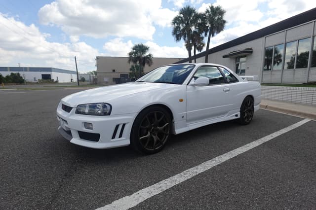 1998 Nissan Skyline JDM car for sale — photo 13 of 18