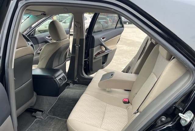2010 Toyota Mark X JDM car for sale — photo 23 of 25