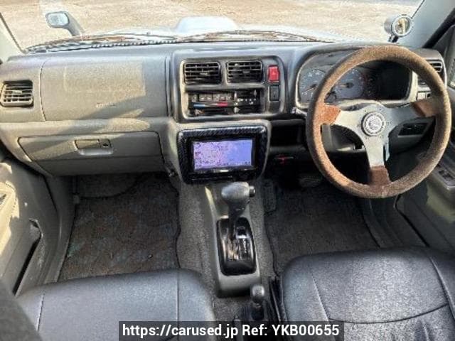 2001 Suzuki Jimny JDM car for sale — photo 16 of 25