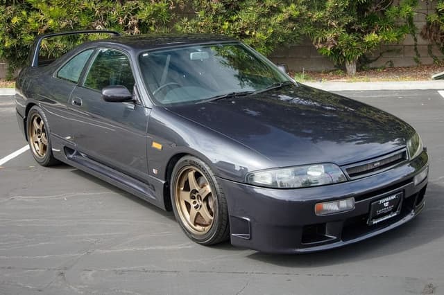 1995 Nissan Skyline JDM car for sale — photo 15 of 25