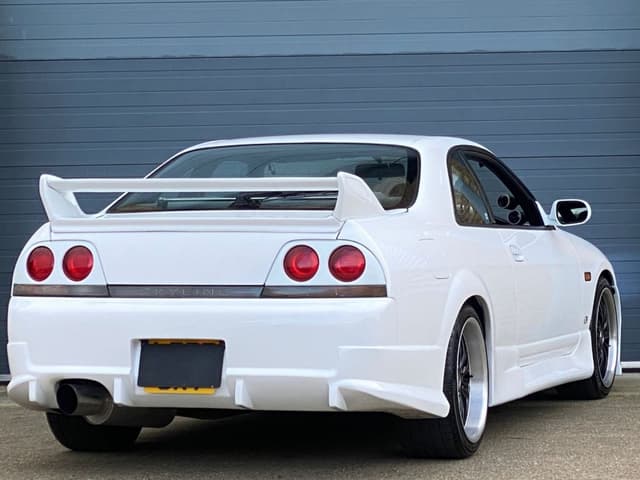 1993 Nissan Skyline JDM car for sale — photo 7 of 25